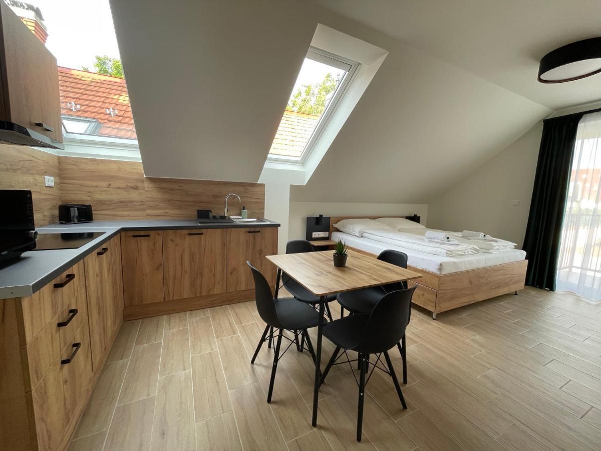 Rezidex Apartmanhaz Szeged Eksteriør bilde