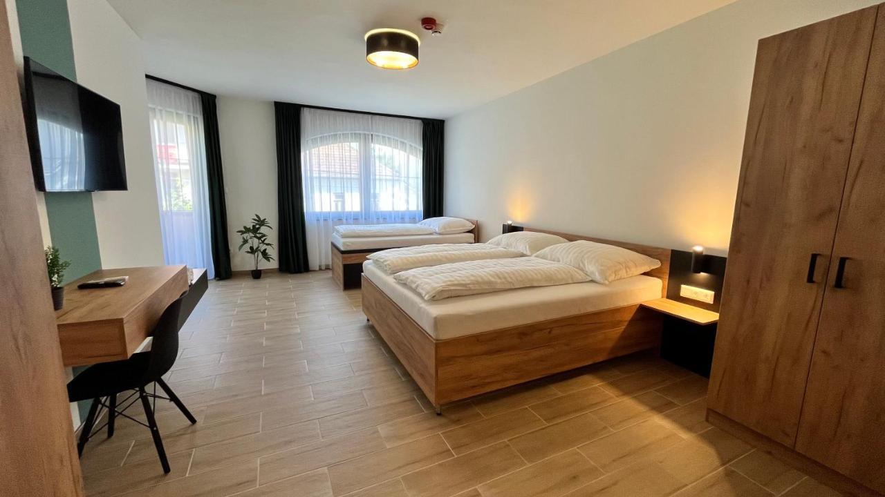 Rezidex Apartmanhaz Szeged Eksteriør bilde