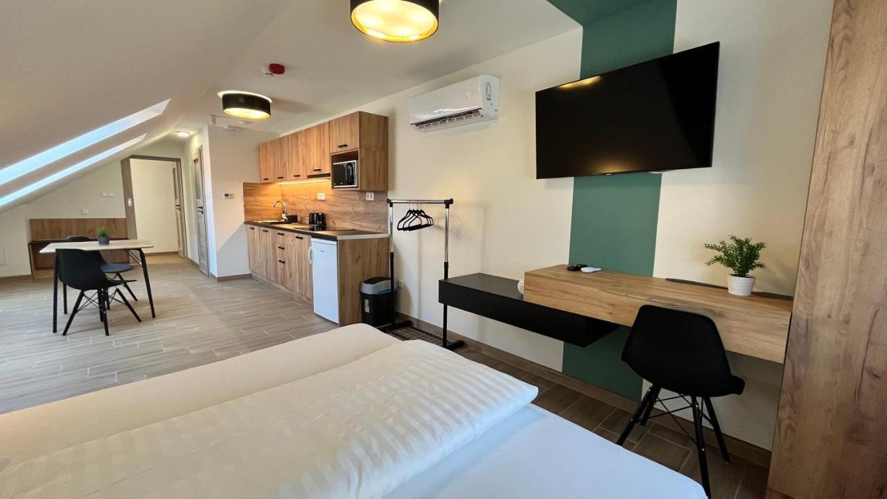 Rezidex Apartmanhaz Szeged Eksteriør bilde