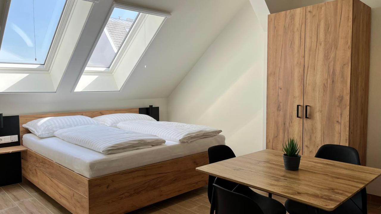 Rezidex Apartmanhaz Szeged Eksteriør bilde