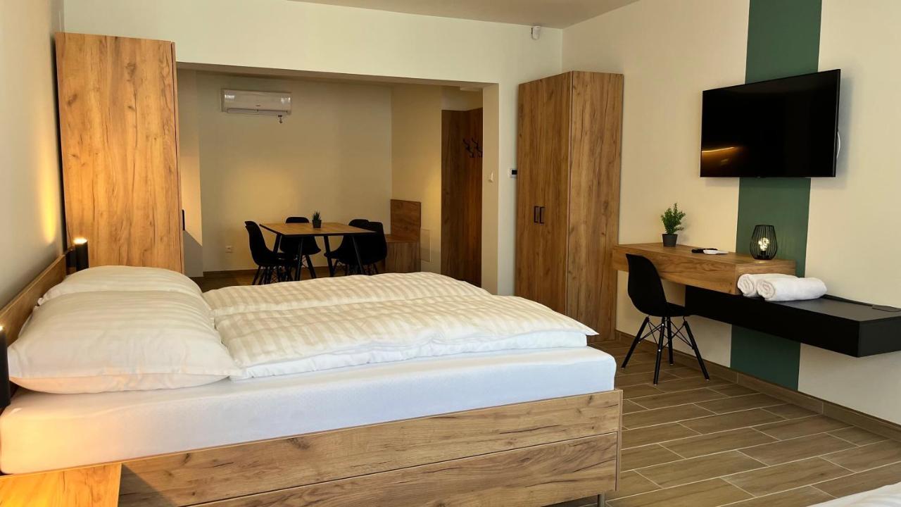 Rezidex Apartmanhaz Szeged Eksteriør bilde